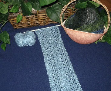 golden bird knits: Blue bamboo scarf knitting pattern